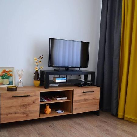 Modern City Center 2 Bedroom Apartment Sofia Ngoại thất bức ảnh