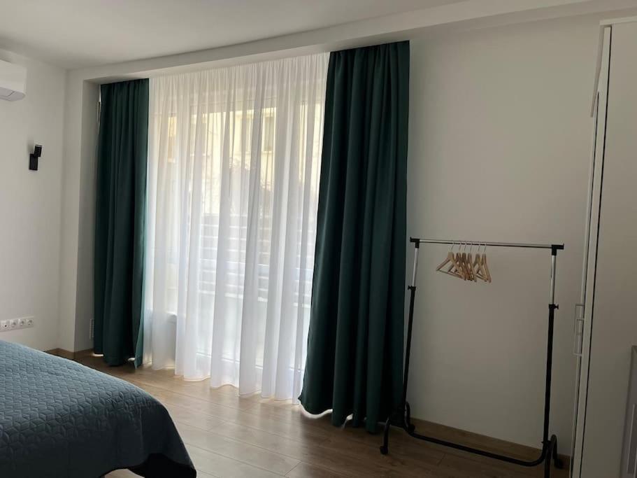 Modern City Center 2 Bedroom Apartment Sofia Ngoại thất bức ảnh